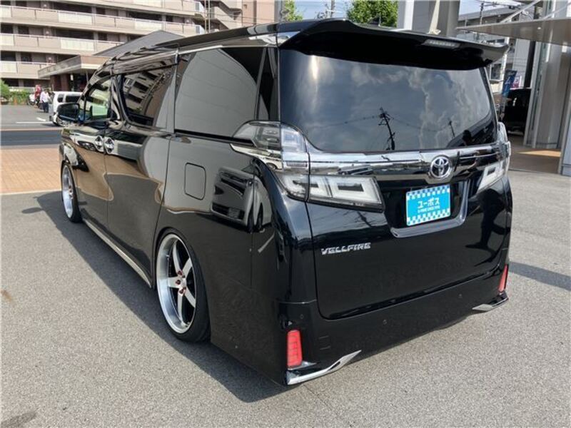 VELLFIRE