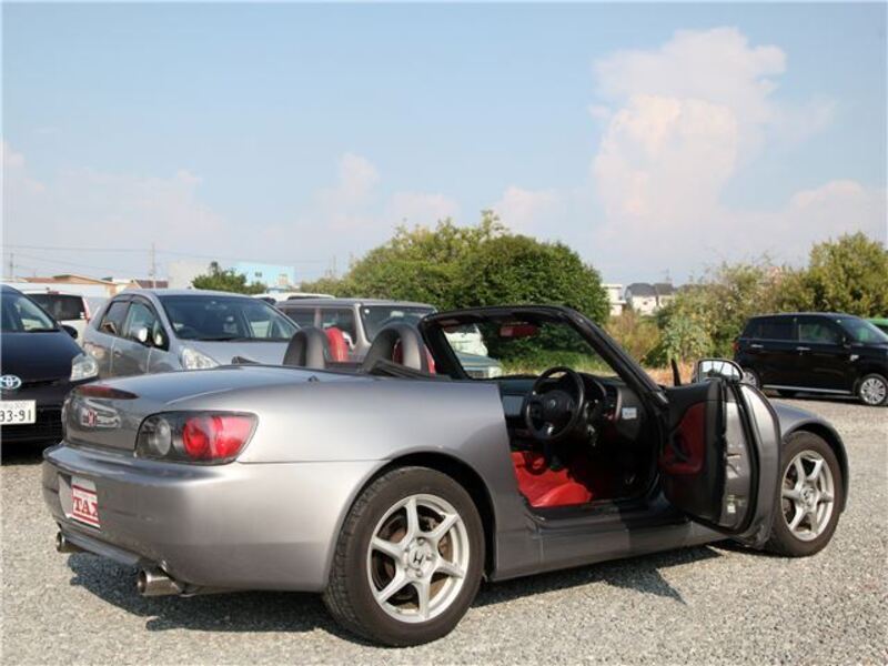S2000