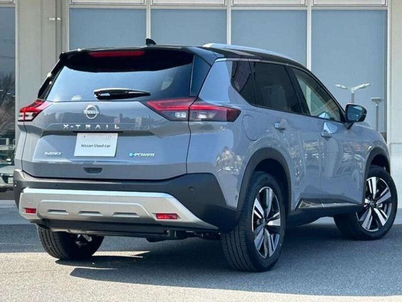 X-TRAIL