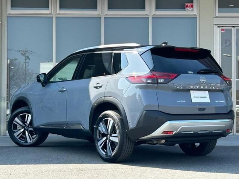 X-TRAIL