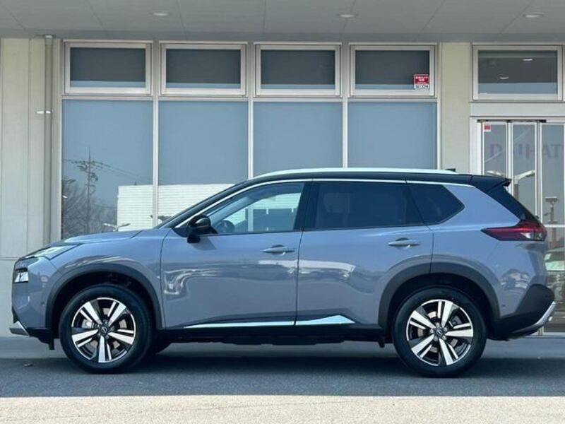 X-TRAIL