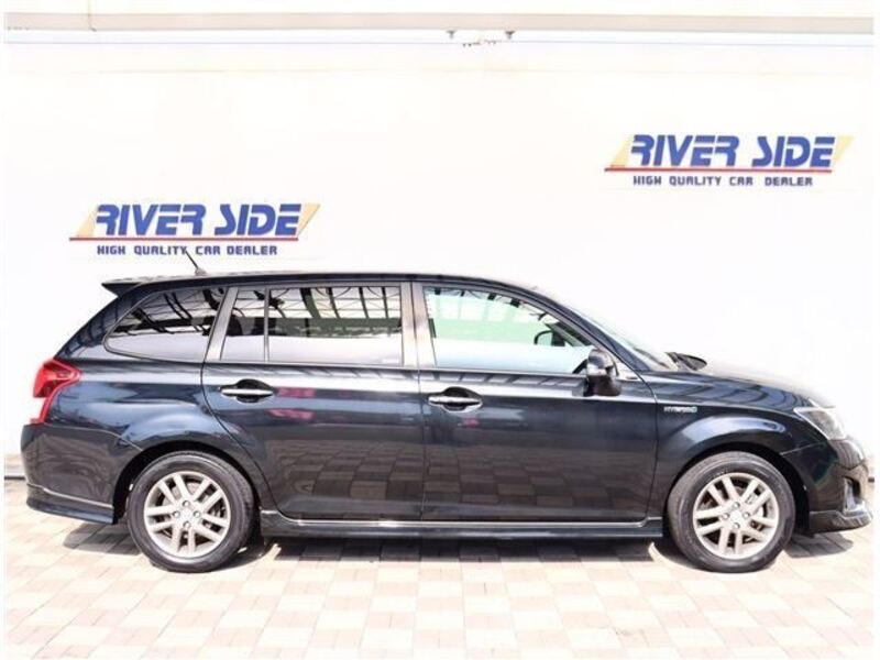 COROLLA FIELDER
