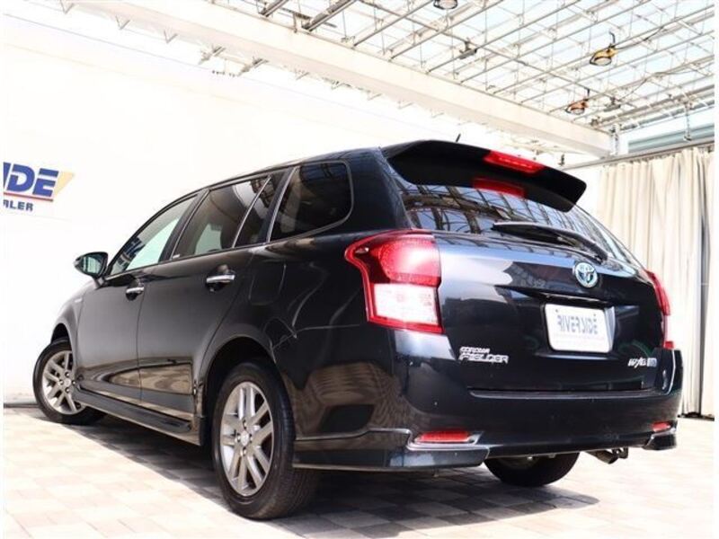 COROLLA FIELDER