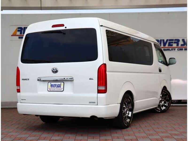 HIACE