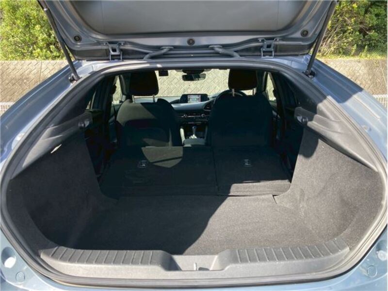 MAZDA3