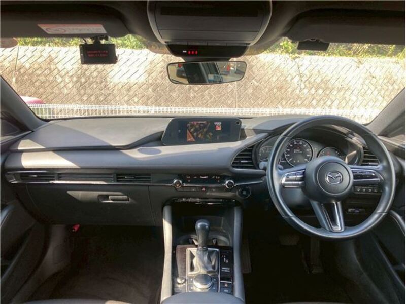 MAZDA3