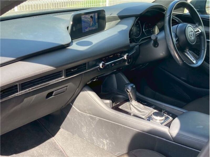 MAZDA3