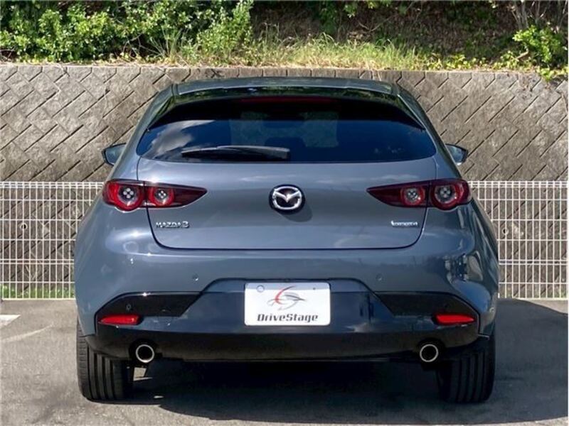 MAZDA3