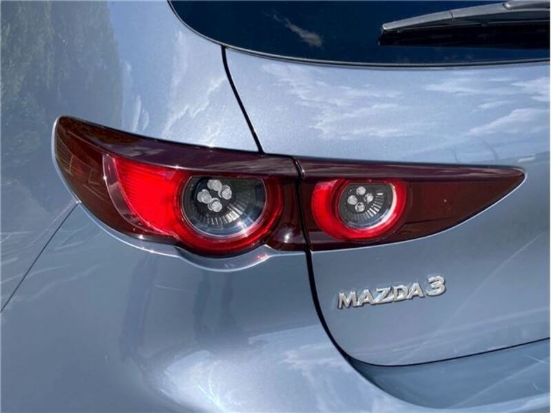 MAZDA3