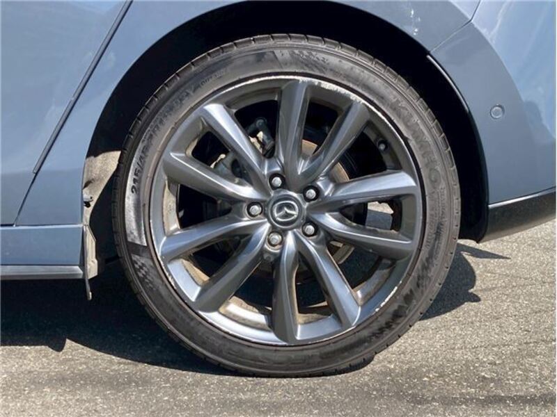 MAZDA3