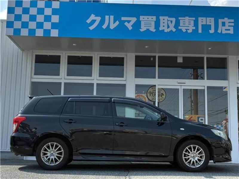 COROLLA FIELDER