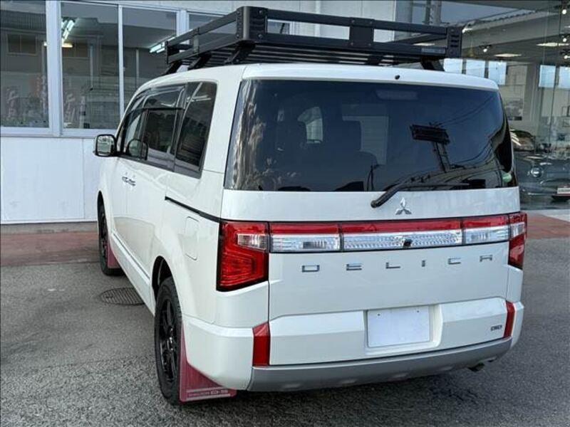 DELICA D5