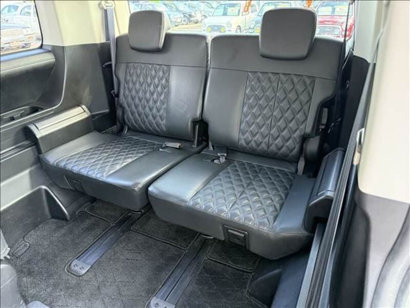 DELICA D5