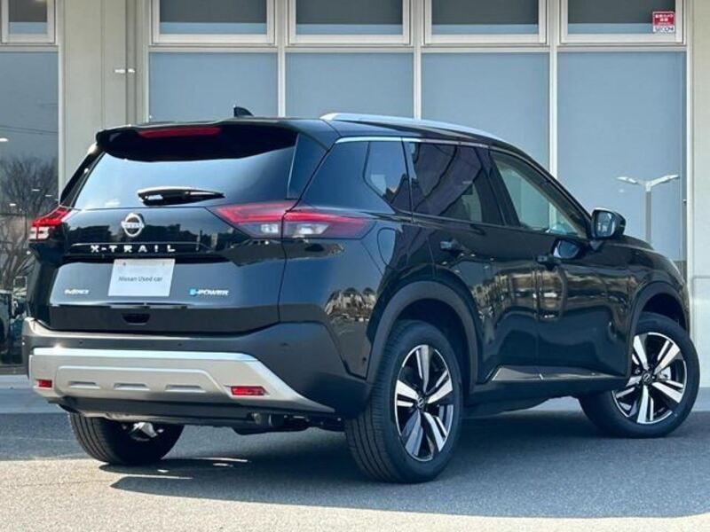 X-TRAIL