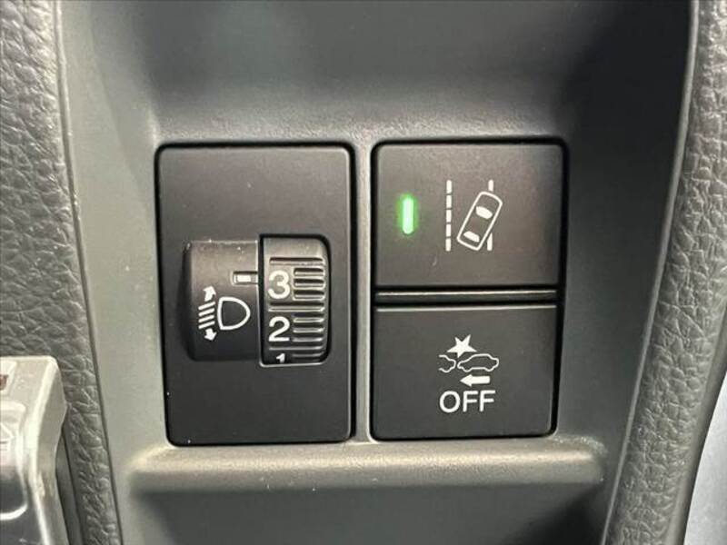 N-VAN
