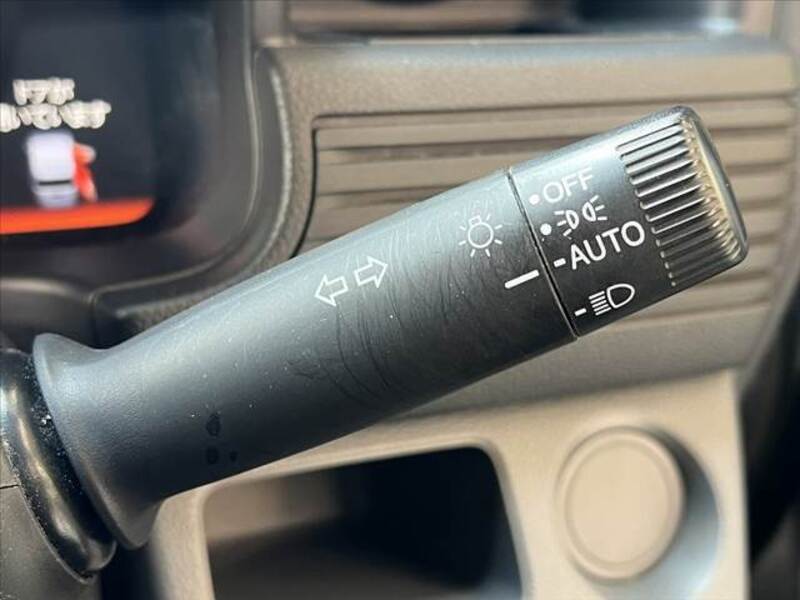 N-VAN