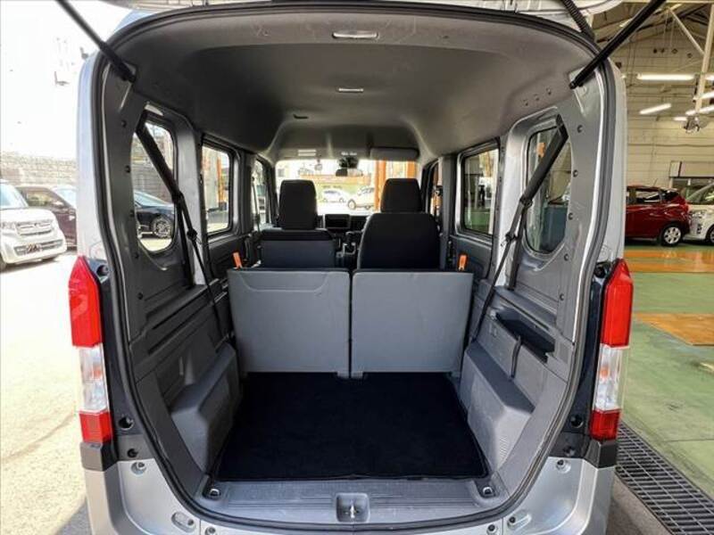 N-VAN