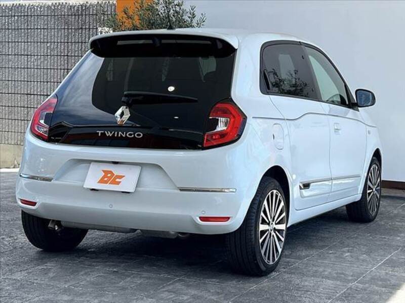 TWINGO