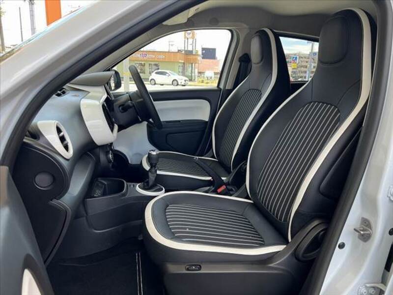 TWINGO