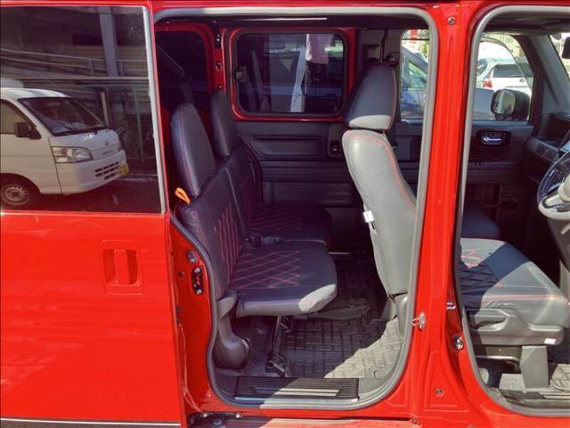 N-VAN