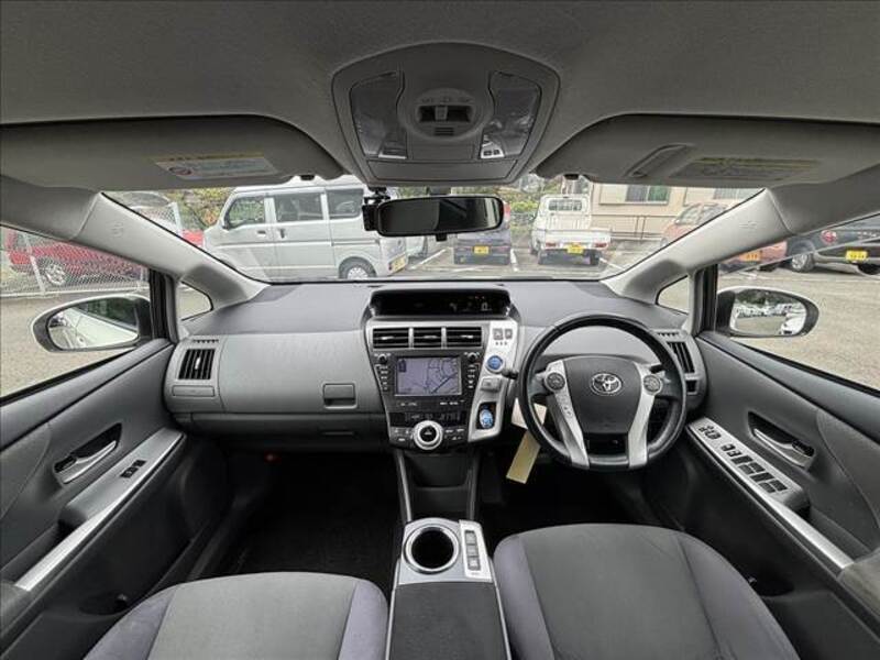 PRIUS ALPHA