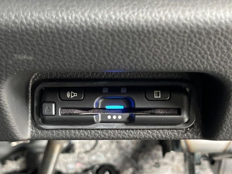 N-VAN