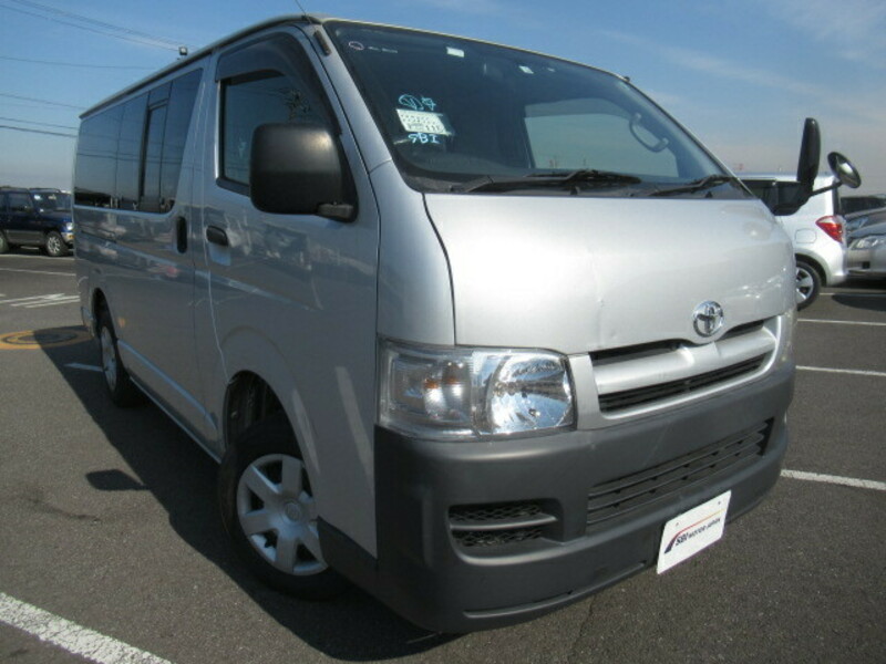 HIACE VAN-9