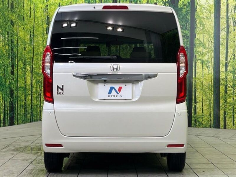 N BOX