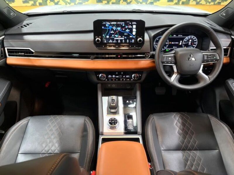 OUTLANDER PHEV