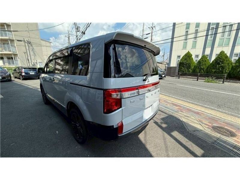 DELICA D5