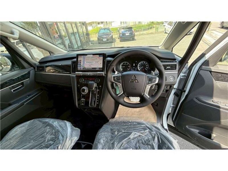 DELICA D5