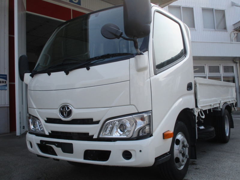 TOYOTA DYNA