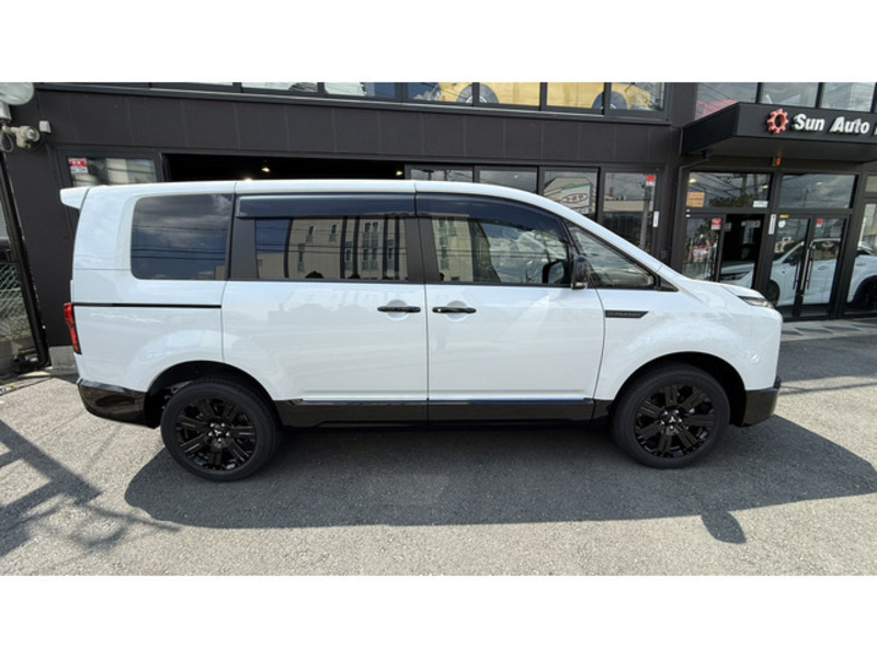 DELICA D5