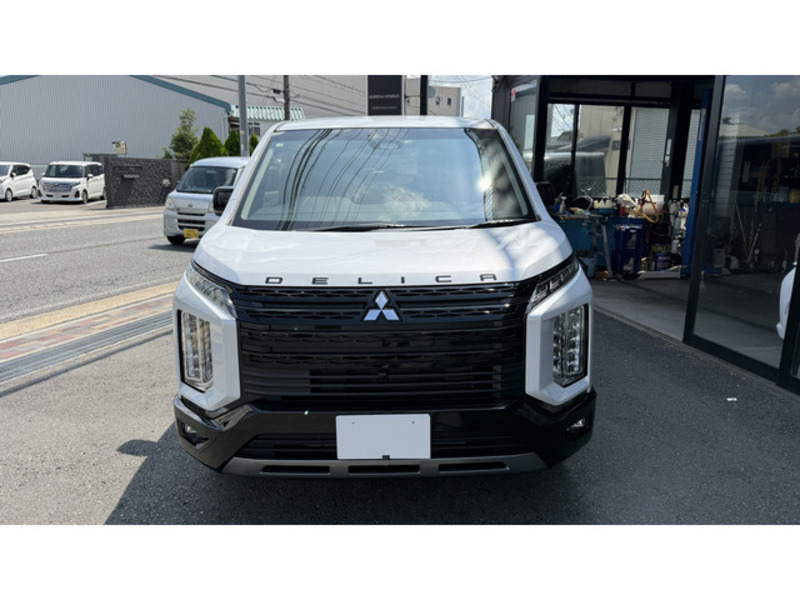 MITSUBISHI DELICA D5