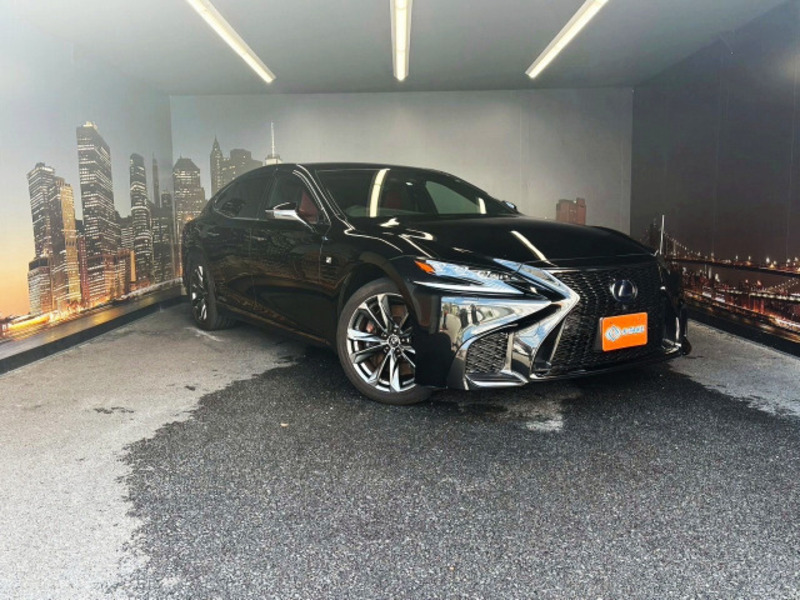 LEXUS LS