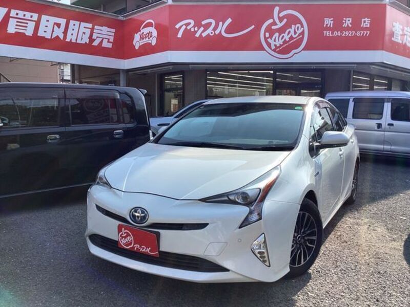 TOYOTA PRIUS