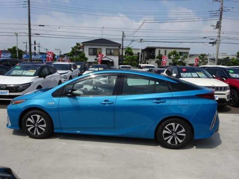 PRIUS PHV