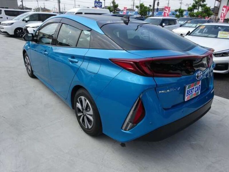 PRIUS PHV
