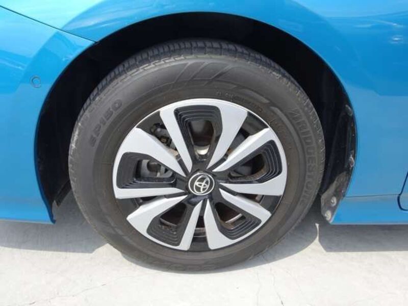 PRIUS PHV