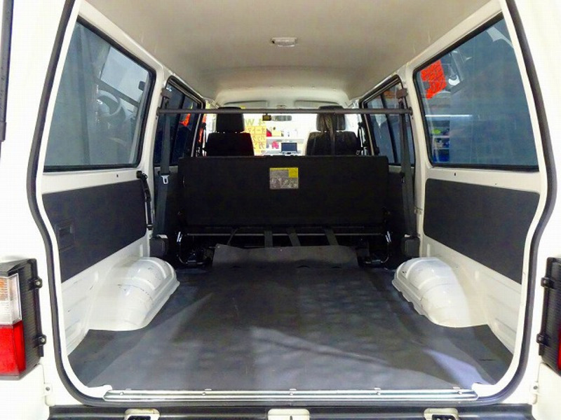 BONGO VAN