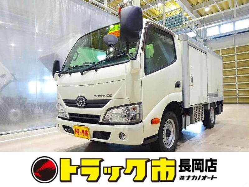 TOYOTA TOYOACE