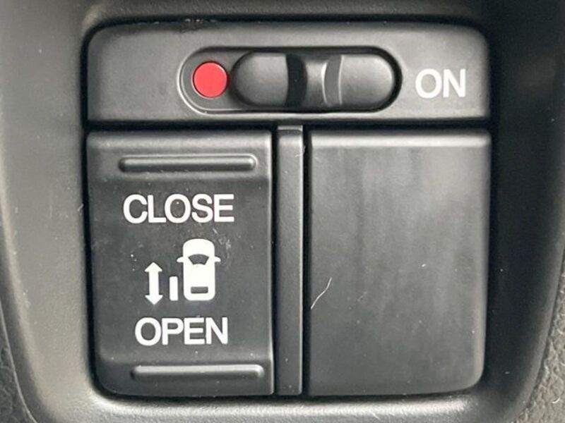 N BOX