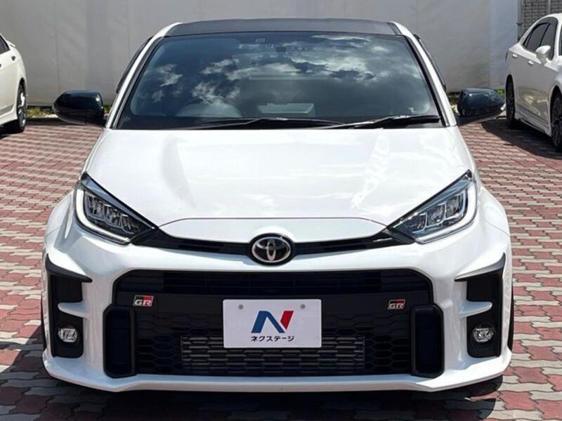 GR YARIS