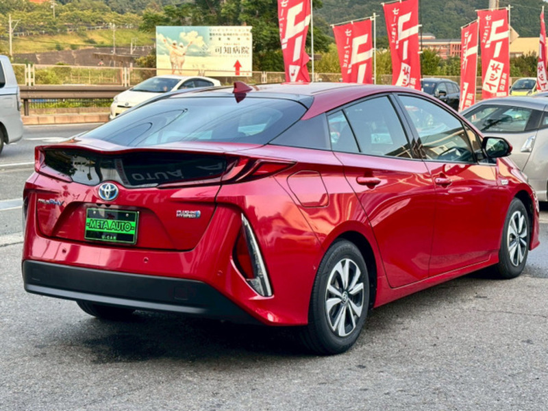 PRIUS PHV
