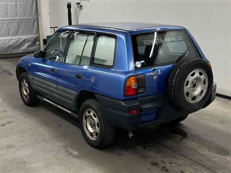 RAV4