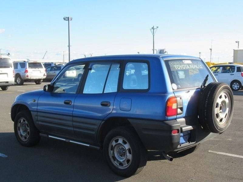 RAV4