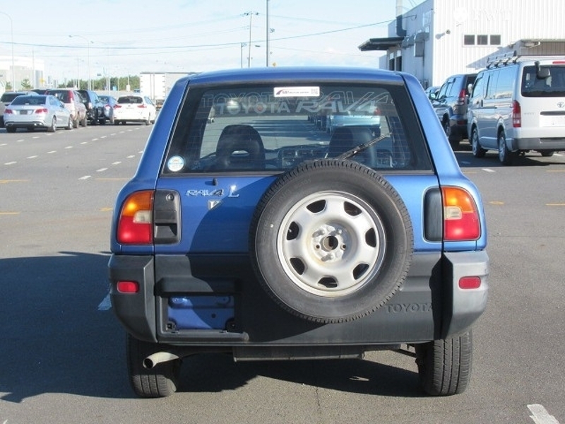 RAV4