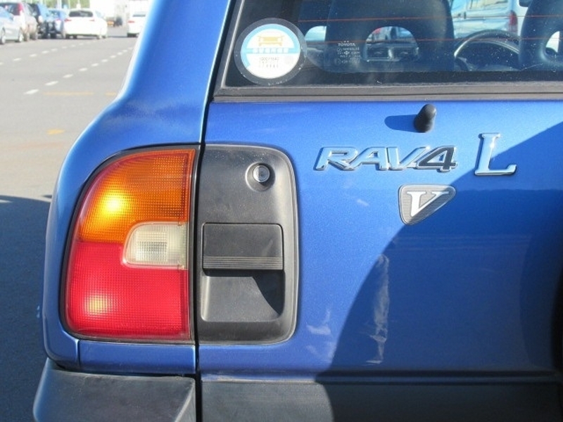 RAV4