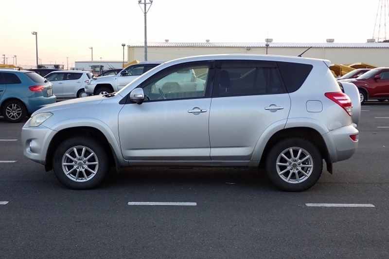 RAV4-9