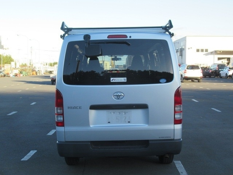 HIACE VAN-1